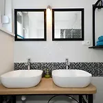 Deluxe Porto