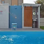Deluxe Porto