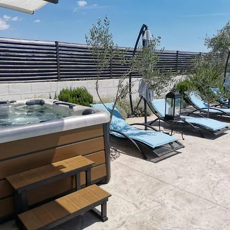 Apartment Deluxe Porto Trogir