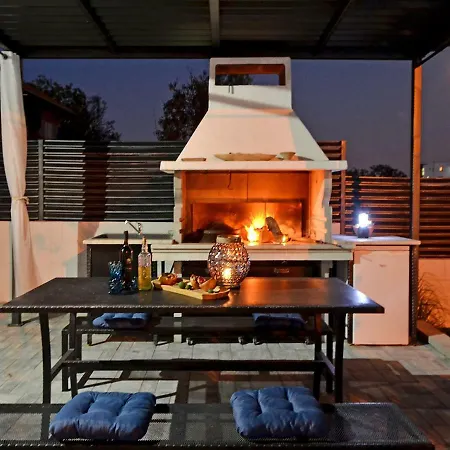 Deluxe Porto Διαμέρισμα Τρογκίρ